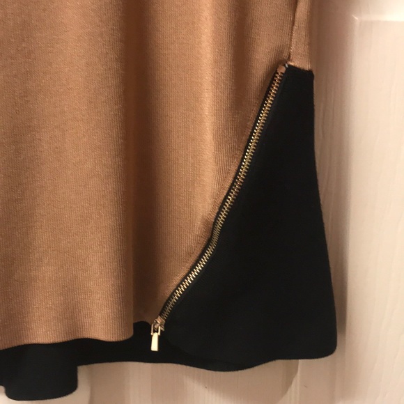 Top - Picture 2 of 3